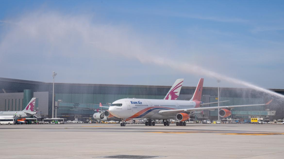 مطار حمد الدولي يستقبل أولى رحلات طيران "كام أير" الأفغانية