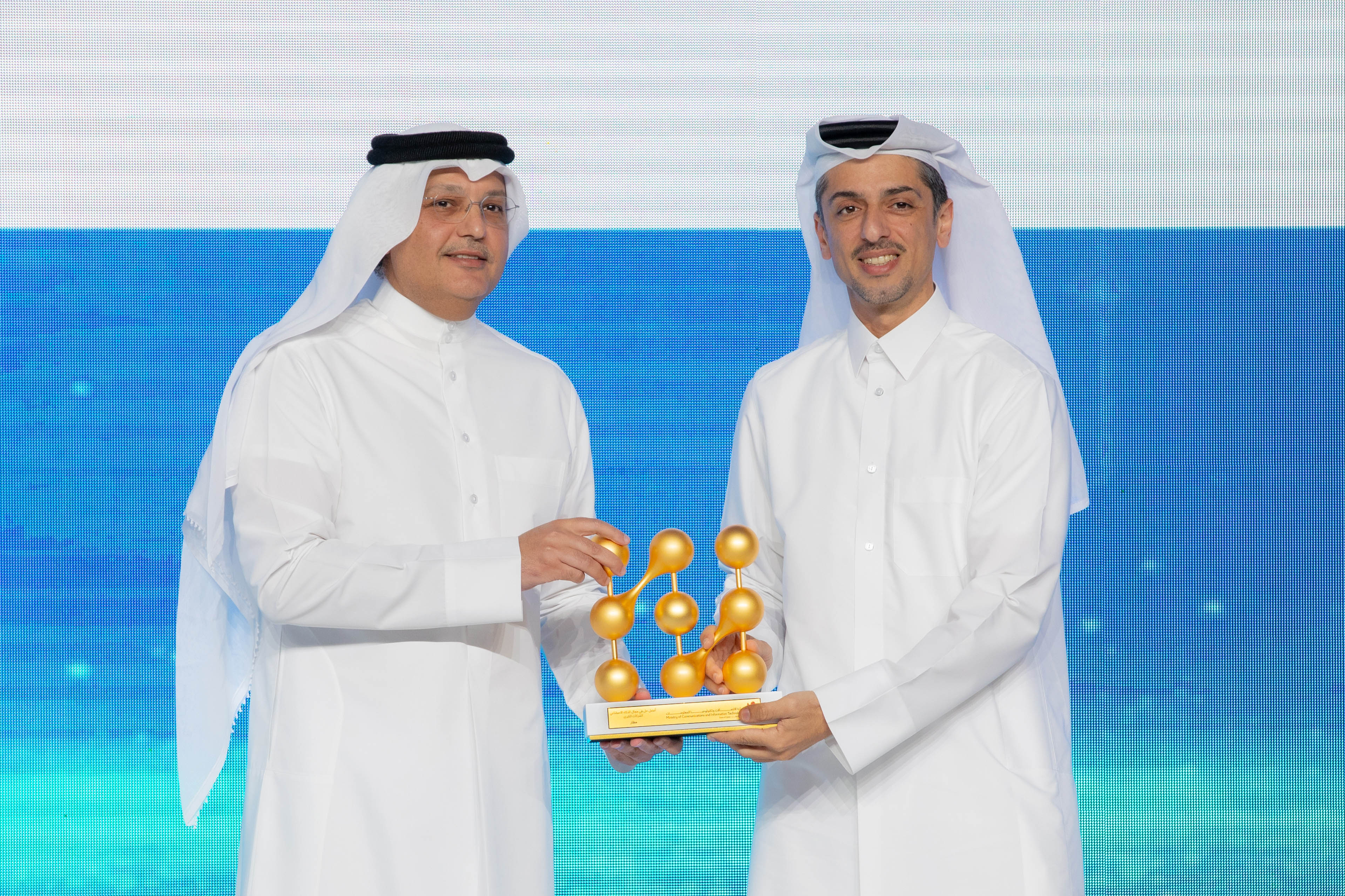 شركة "مطار" تحصد جائزة " أفضل حل في مجال الذكاء الاصطناعي"  ضمن جوائز قطر للأعمال الرقمية 2024  